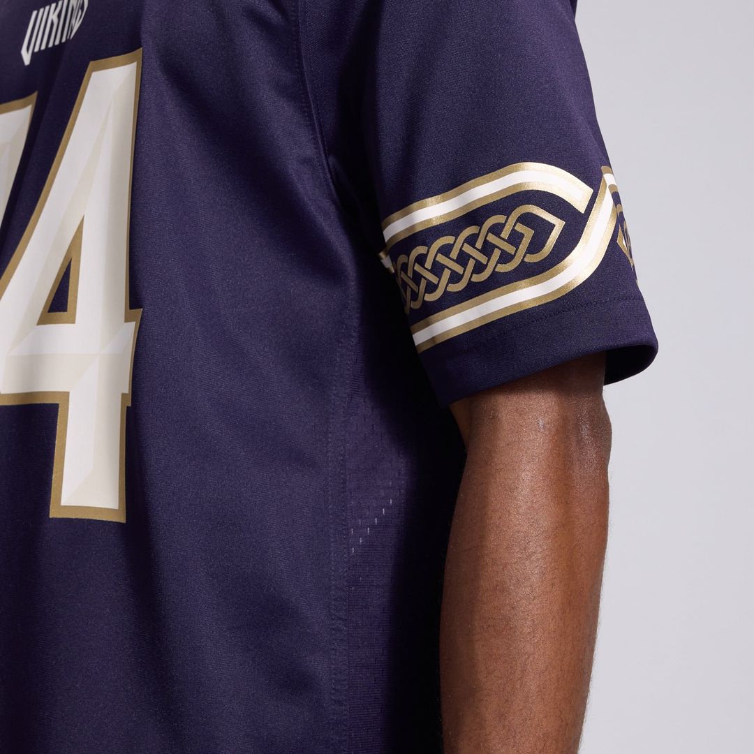 Men's Minnesota Vikings Randy Moss Purple 2026 Rivalries Collection Game NFL Football Jersey - view 19