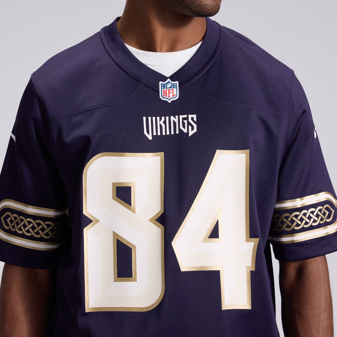 Men's Minnesota Vikings Randy Moss Purple 2026 Rivalries Collection Game NFL Football Jersey - view 9