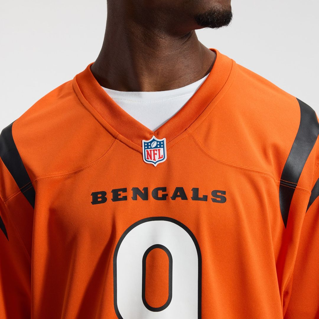 Men's Cincinnati Bengals Joe Burrow Orange Alternate Game NFL Football Jersey - view 10